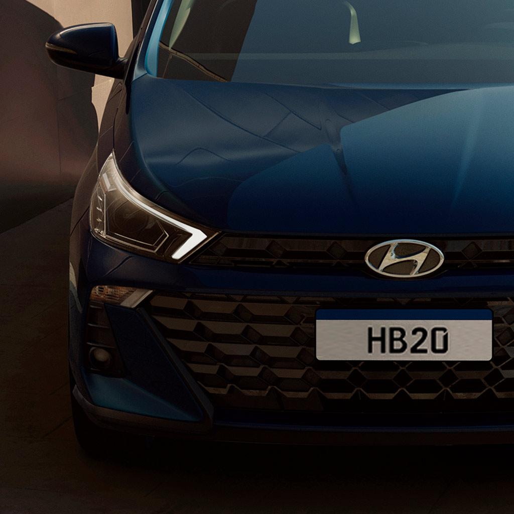 Vista frontal de Hyundai HB20 color azul